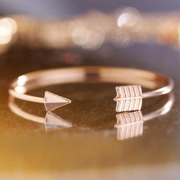 🌟🎁LAST ONE! Gold bangles! - Picture 4 of 5